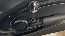 MINI Hatchback 135kW Cooper S Level 2 33kWh 3dr Auto Electric Hatchback